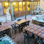Hostel Archi Rossi *
