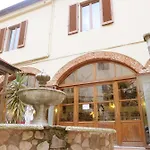 Hostel Archi Rossi