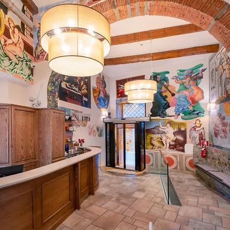Archi Rossi Hostel