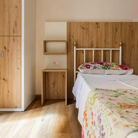 Hostel Archi Rossi