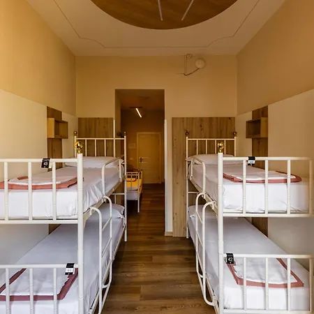 Archi Rossi Hostel