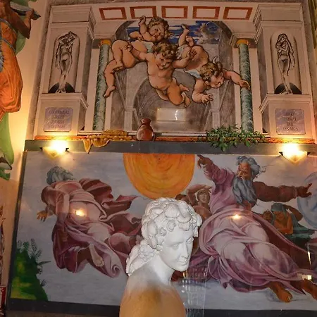 Archi Rossi Hostel Florence