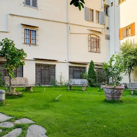 Archi Rossi Vandrerhjem *