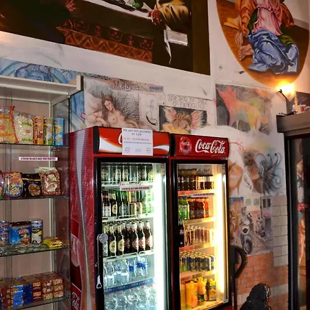 شباب آرشي روسي بيت شباب فلورنس