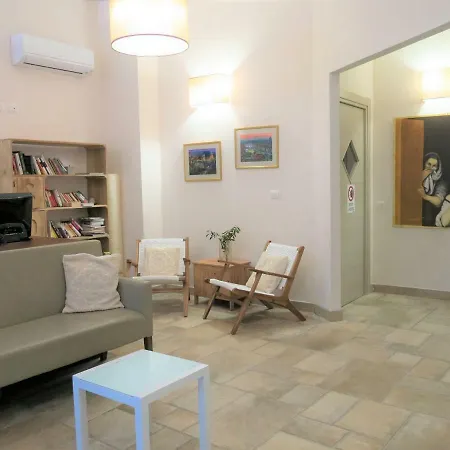 Archi Rossi Florence