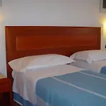 Hostel Archi Rossi *